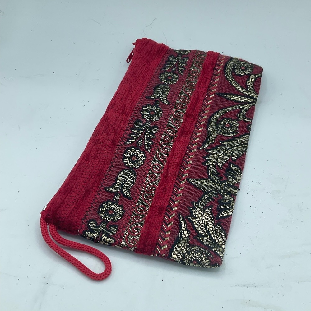 “VINTAGE” Tapestry and Crushed Velvet Red and Gold Patterned Pouch.